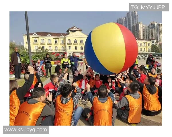 快乐户外篮球小班活动游戏让孩子们在运动中成长与合作